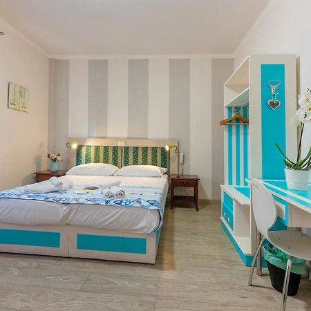 Albergo Oasi Finale Ligure Ngoại thất bức ảnh