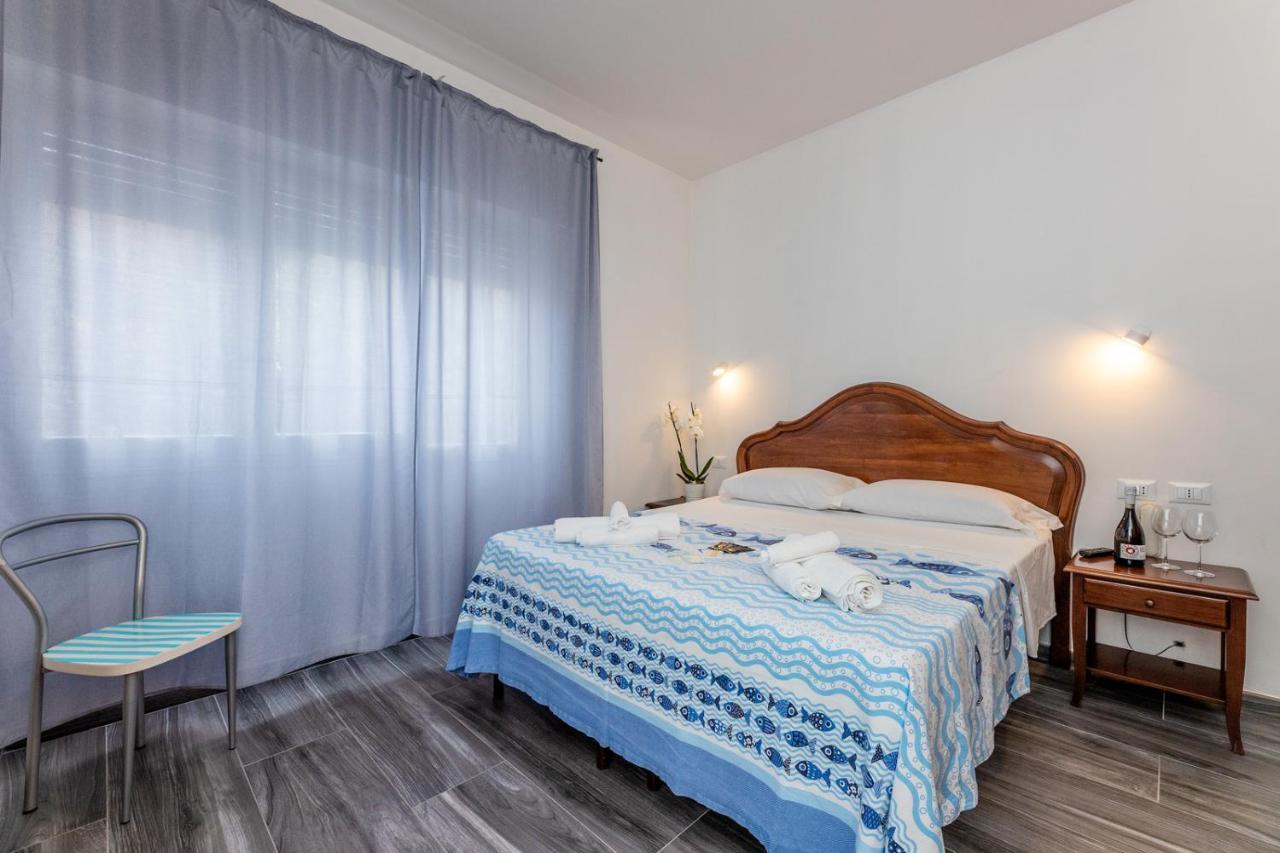 Albergo Oasi Finale Ligure Ngoại thất bức ảnh