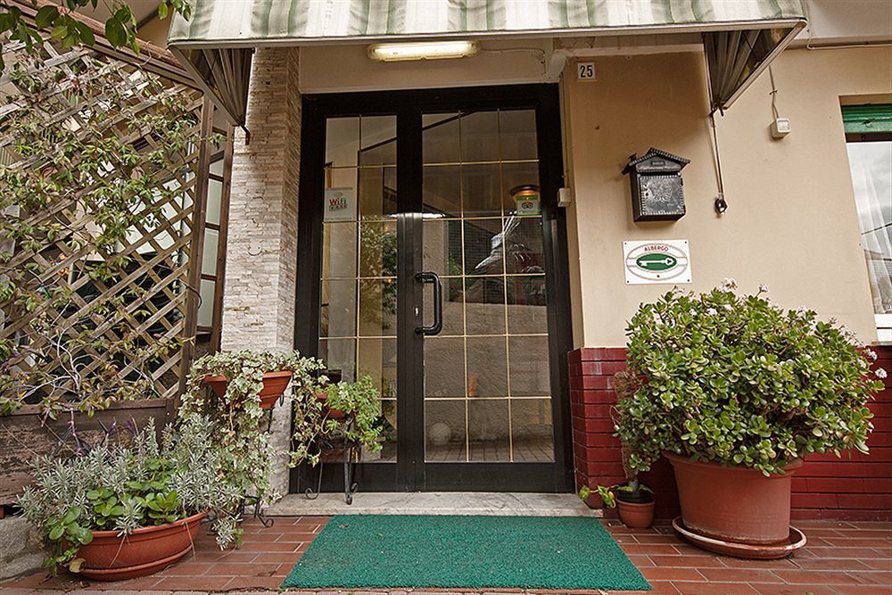 Albergo Oasi Finale Ligure Ngoại thất bức ảnh